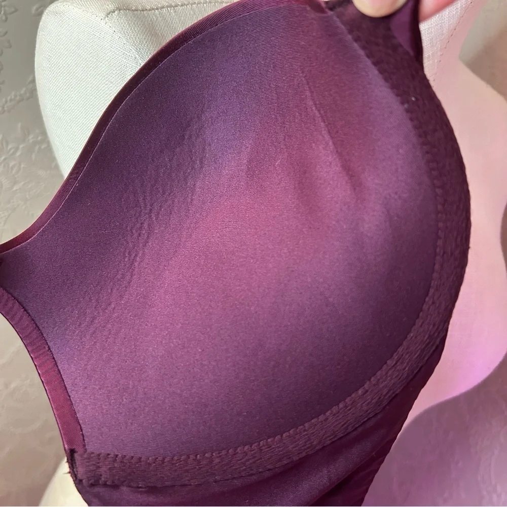 Victoria’s Secret very sexy push-up 32DDD front close under wire